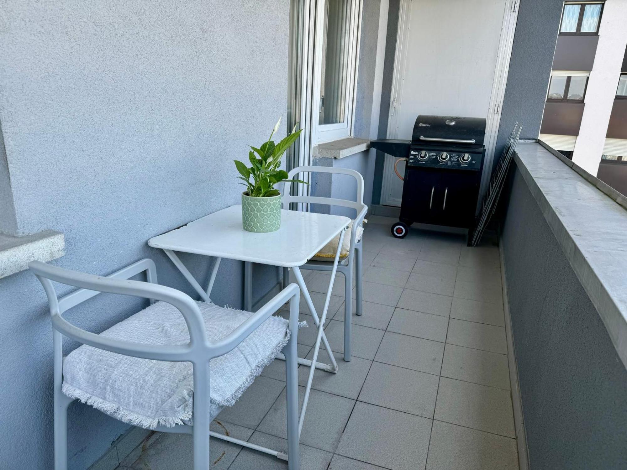 105m2 With Balcony Luxemburg